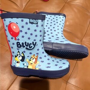 Bluey rain boots